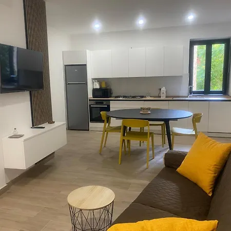 Dietro La Matrice 布龙泰